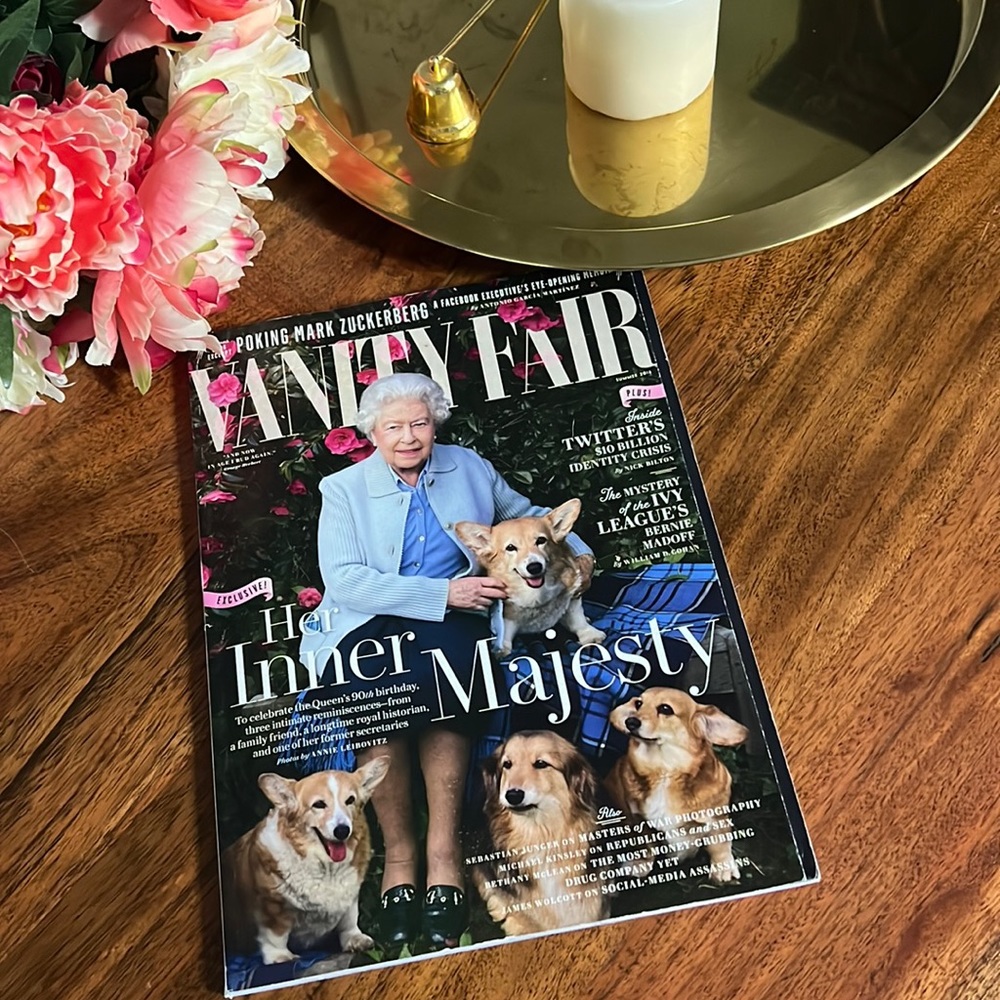For Collectioners - Queen Elizabeth On Vanity Fair Magazine Cover - Summer 2016